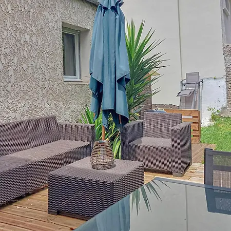 Proche Apartment *