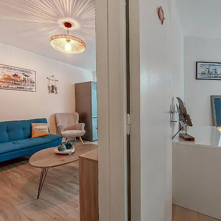 Proche Apartment *