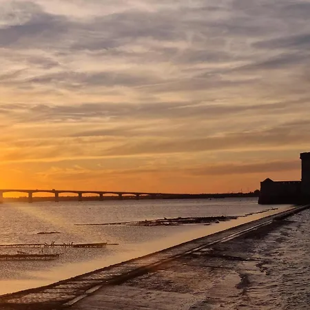 Proche Apartment Royan